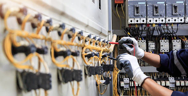 Professional Electrician technician working in Crockett, TX